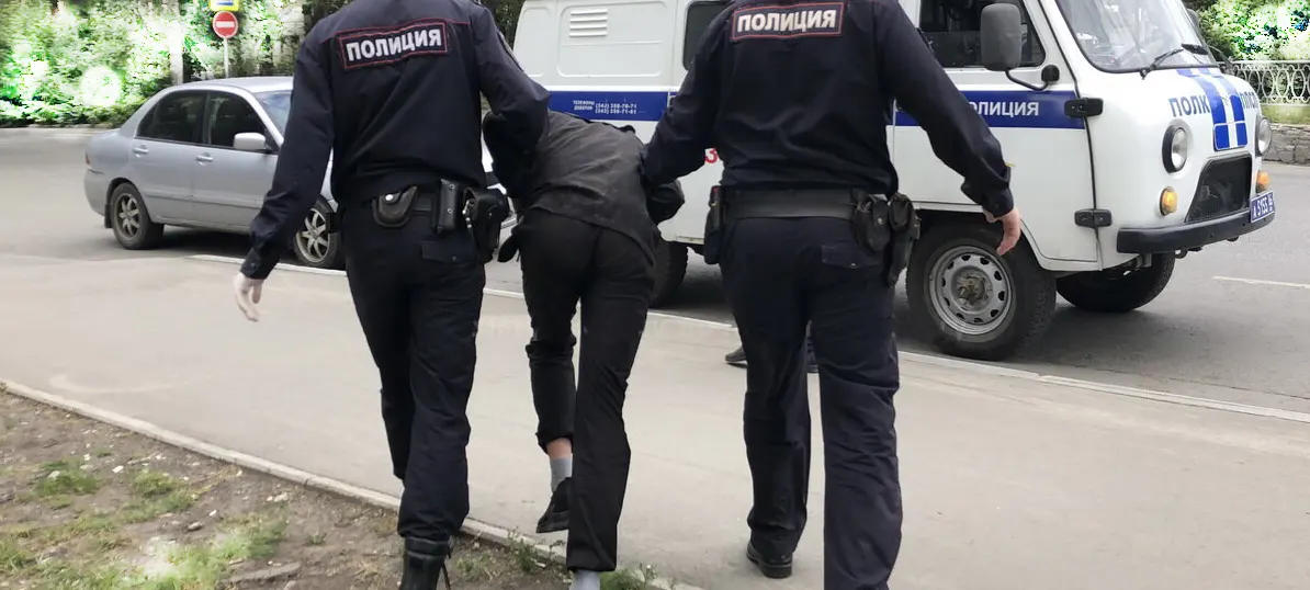 На Сахалине следователи вменяют троим местным жителям серию краж