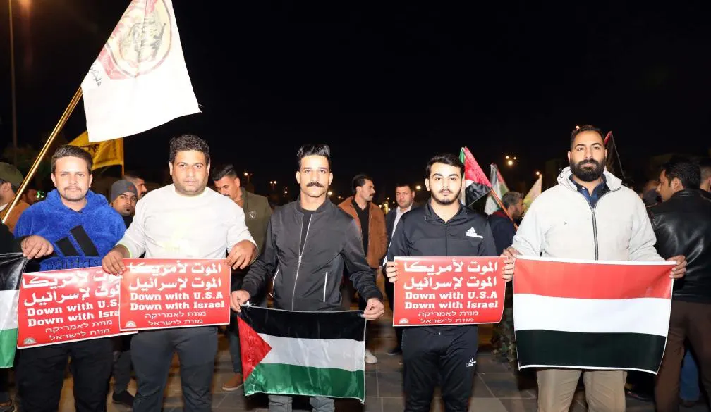 В Багдаде митинг в знак протеста против американо-британских ударов