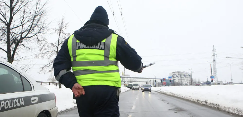 В Литве вступил в силу запрет на использование авто с российскими номерами